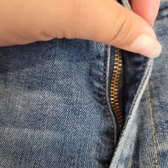 FRAME Le High Distressed Skinny Jeans 24 - Picture 7 of 16